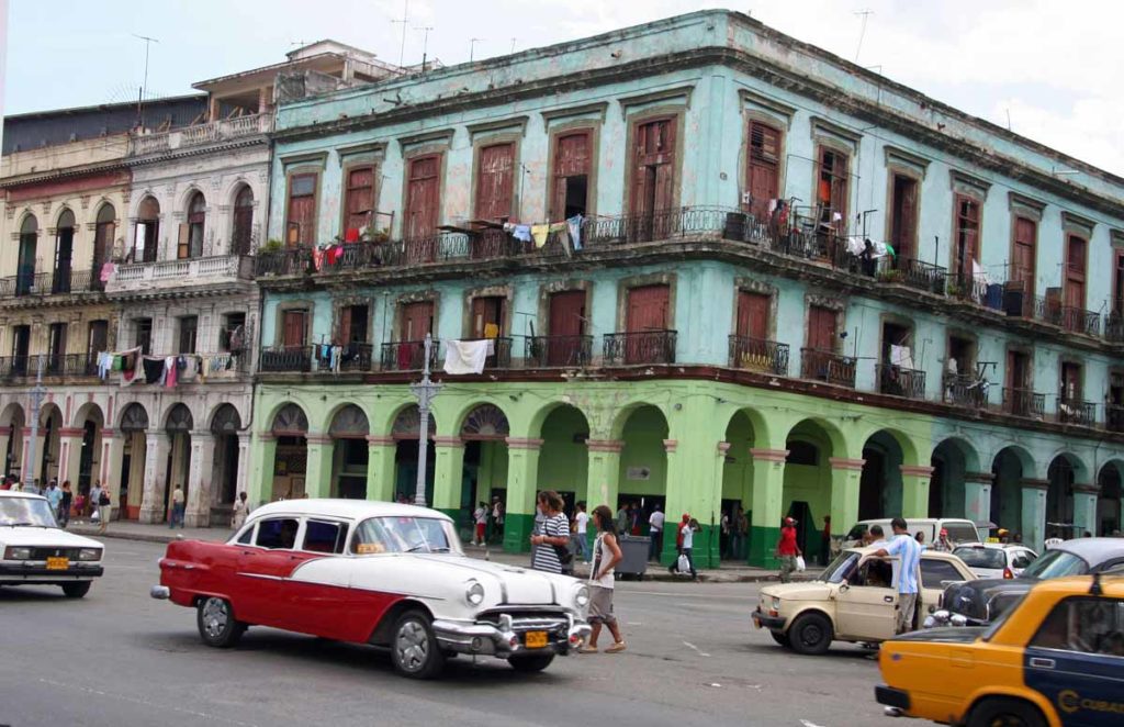 Cuba-Havana-typical-view-old-buildings-cars