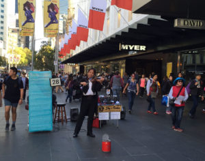 melbourne-bourne-street-mall-violinist