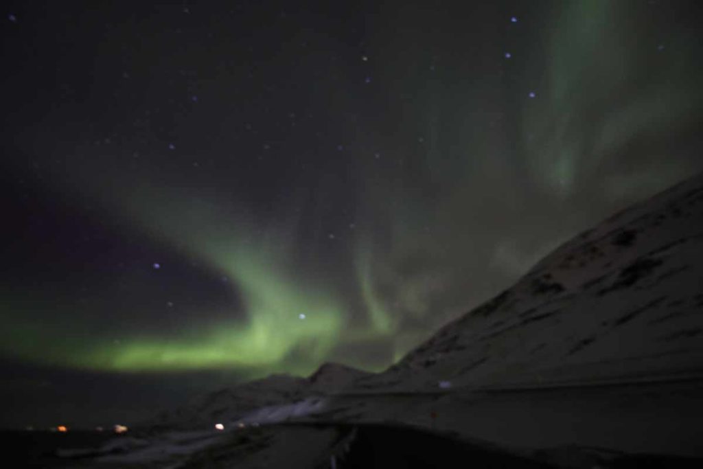 Iceland-Northern-Lights-lights-fading