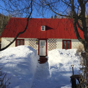 Iceland-Akureyri-old-house