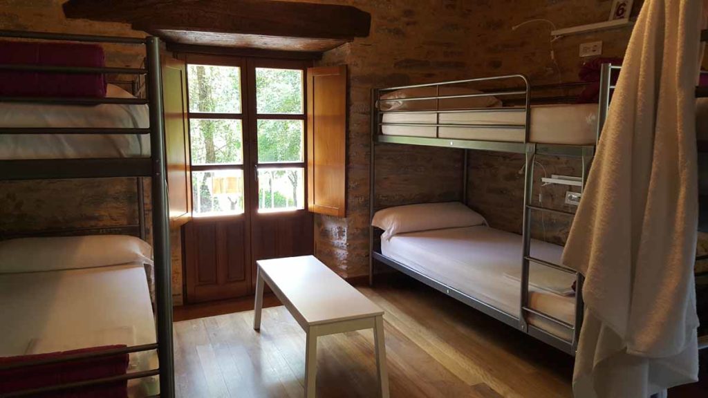 spain-camino-walk-hostel-bunk-beds