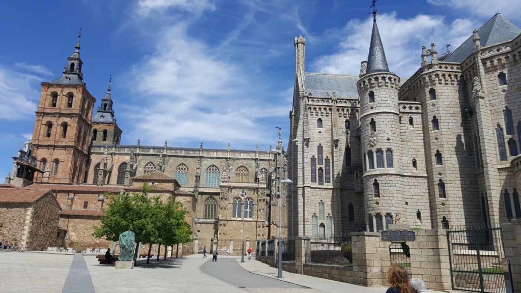 spain-camino-walk-old-stone-buildings