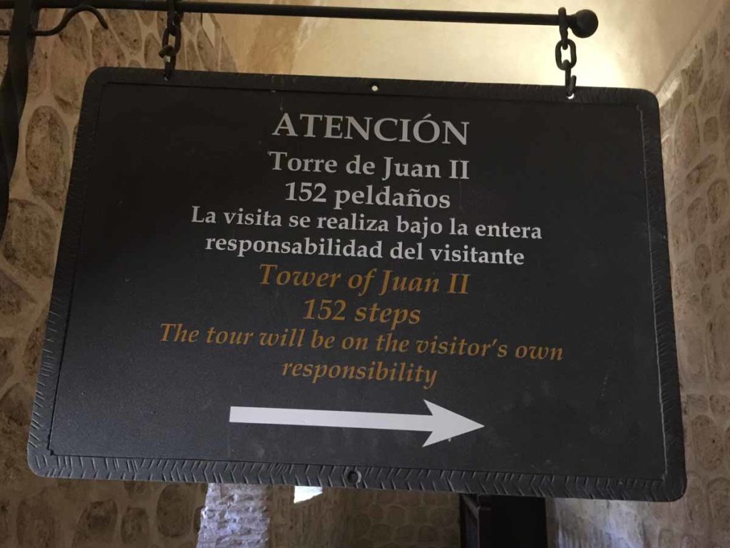 spain-segovia-alcazar-tower-stairs-sign