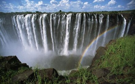 zimbabwe-victoria-falls-rainbow