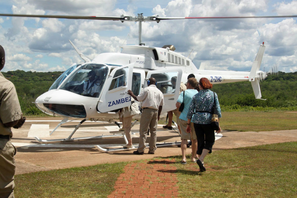 zimbabwe-victoria-falls-helicopter-boarding