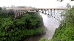 victoria-falls-bridge-bungee-jumper-lines