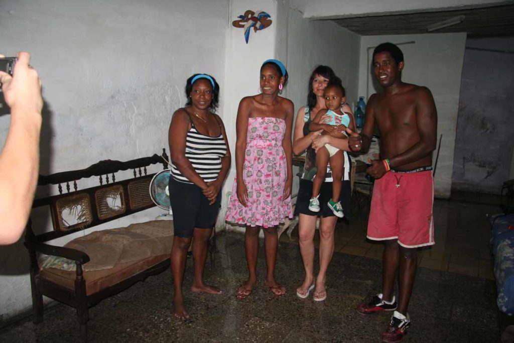 Havana-Cuba-Maria-family-renata