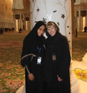sheik-zayed-grand-mosque-me-with-tour-guide