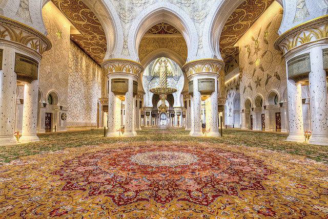 UAE-abu-dhabi-sheik-zayed-grand-mosque-main-prayer-hall