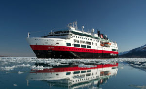 hurtigruten-ms-fram-ship-antarctica-waters