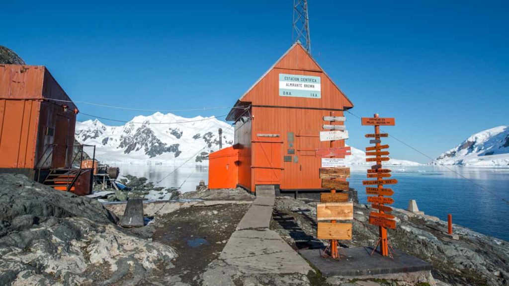 Almirante-Brown-base-antarctica