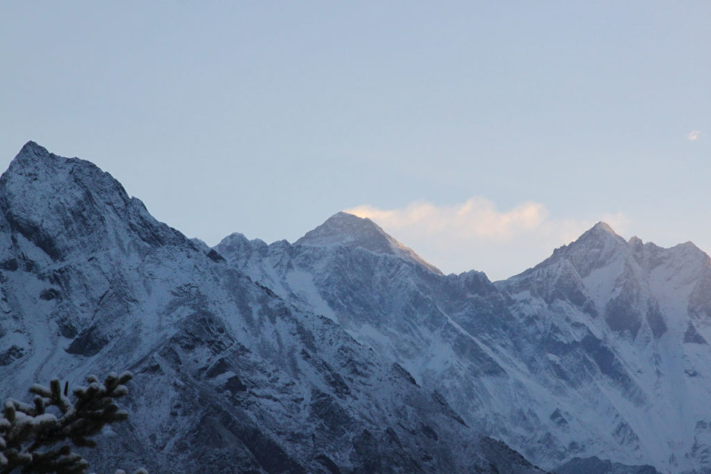Nepal-first-view-mt.-everest-dawn