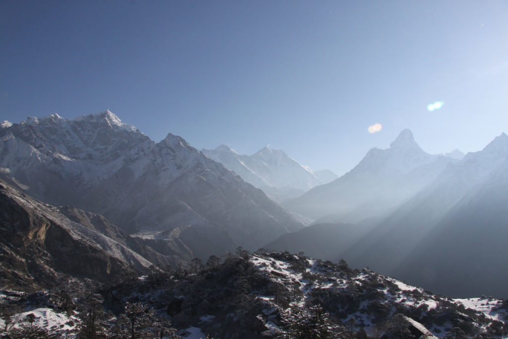 Nepal-view-mt.-everest-morning-light