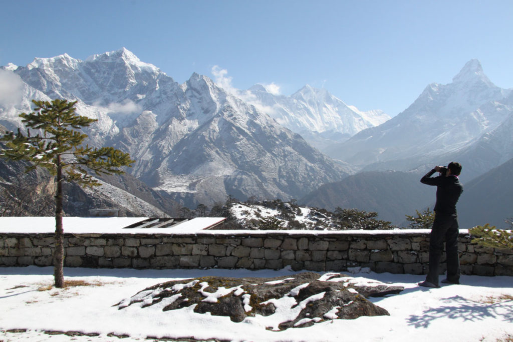 Nepal-Hotel-Everest-View-deb-taking-pix