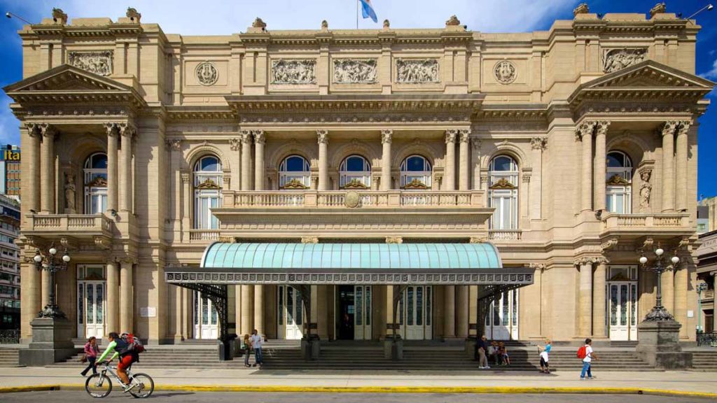 buenos-aires-argentina-teatro-colon-exterior