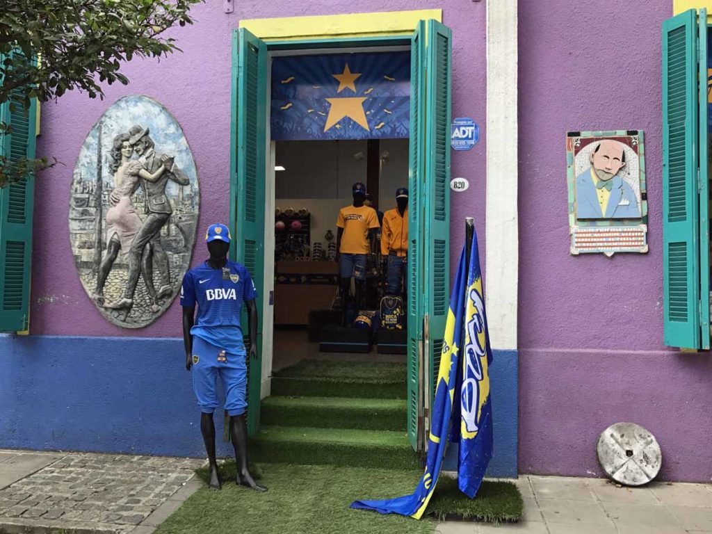 buenos-aires-argentina-la-boca-shop