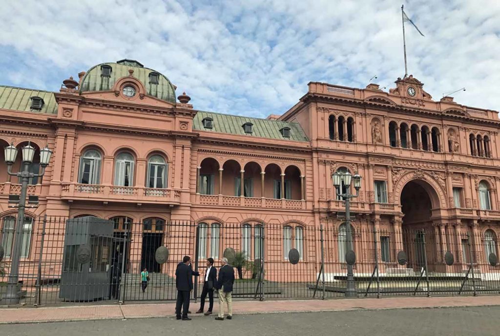 buenos-aires-argentina-casa-rosada