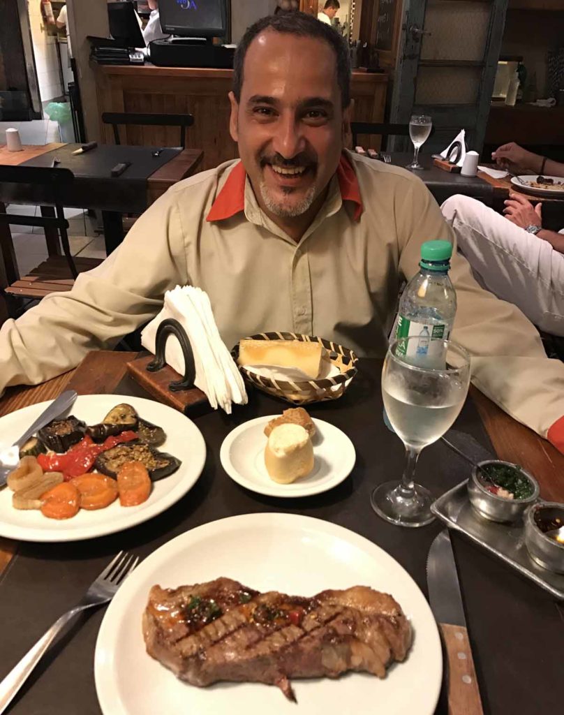 buenos-aires-argentina-beef-dinner-waiter