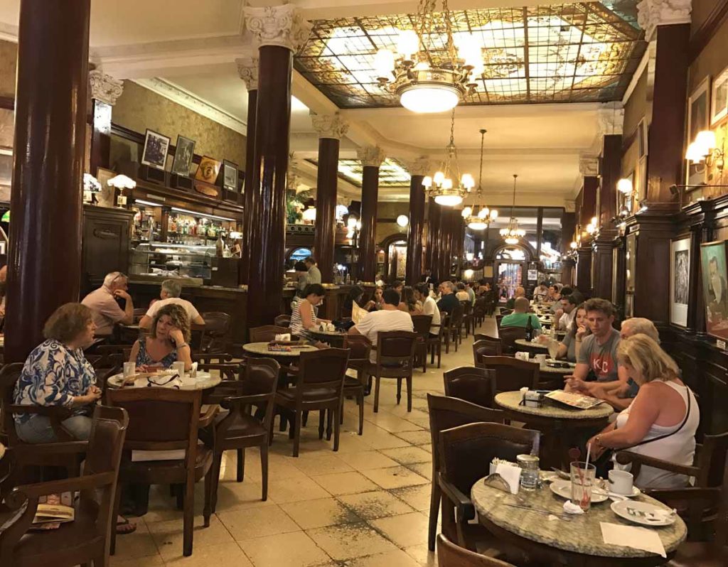 buenos-aires-argentina-cafe-tortoni-interior