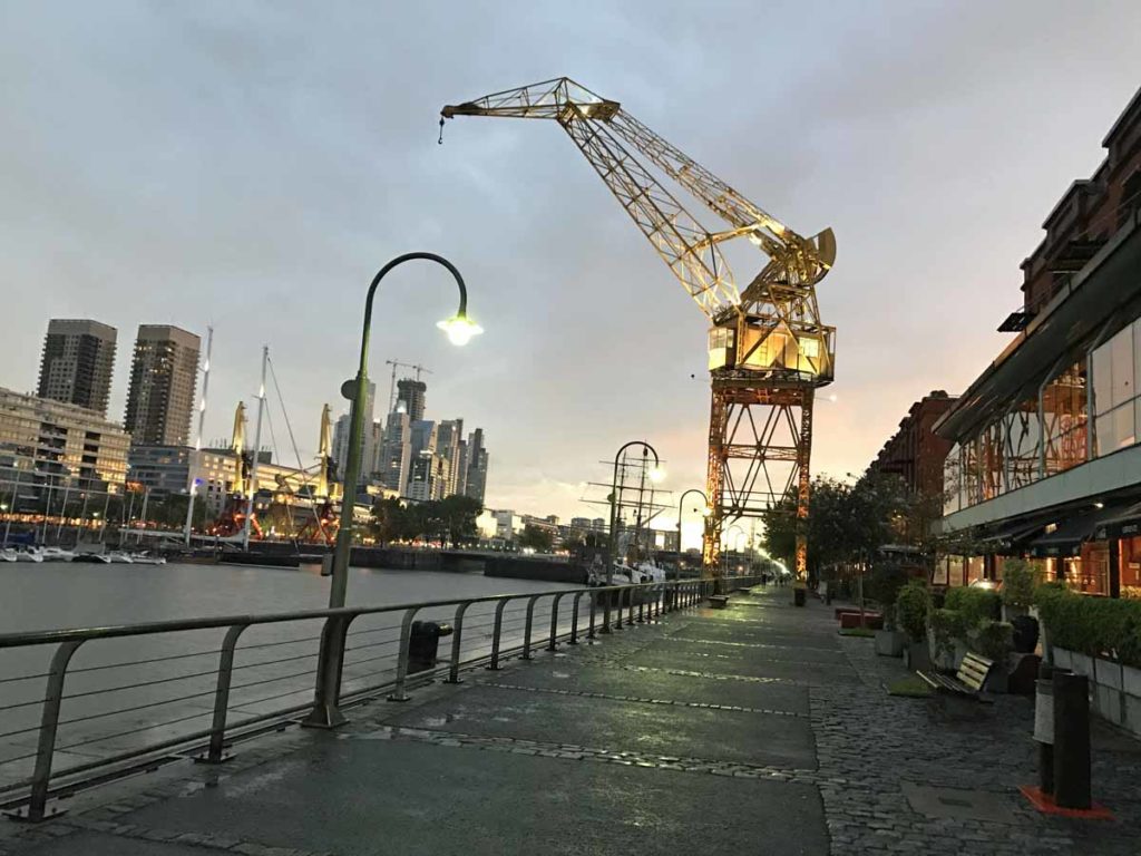 buenos-aires-puerto-madero-view-dikes-cobbled-lane