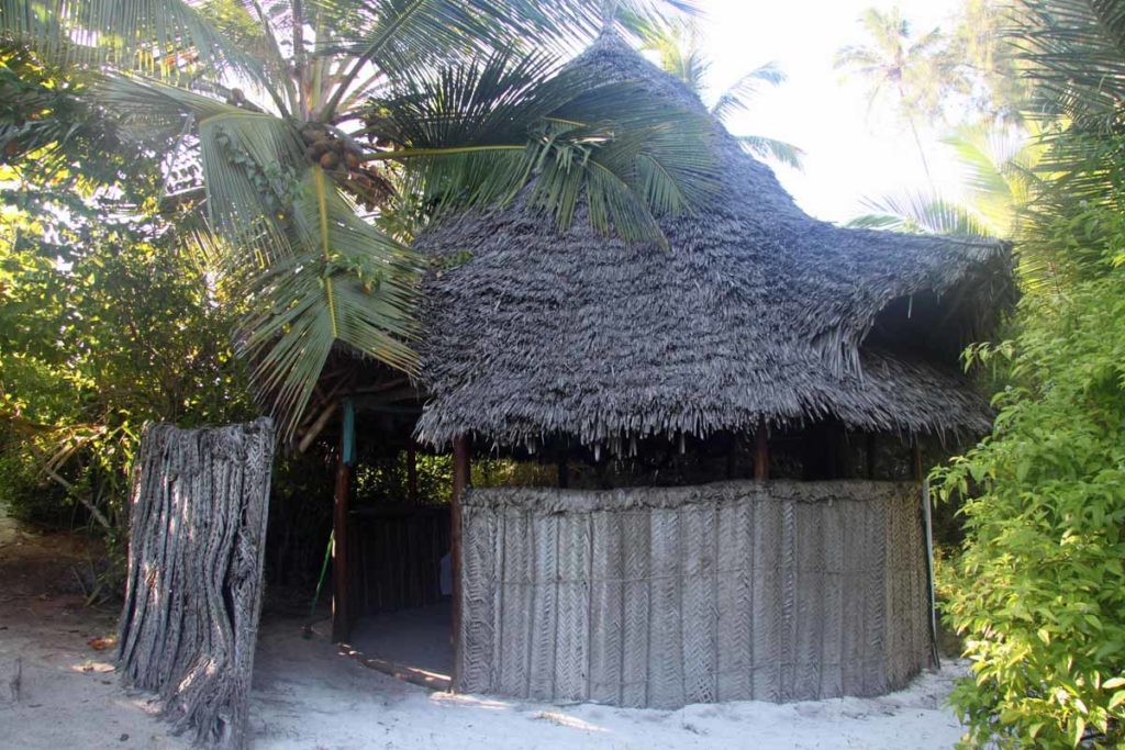 zanzibar-matemwe-beach-village-open-air-spa-thatched-roof