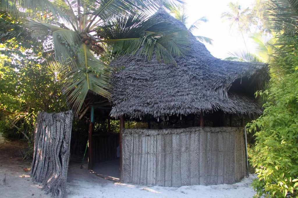 zanzibar-matemwe-beach-village-open-air-spa-thatched-roof
