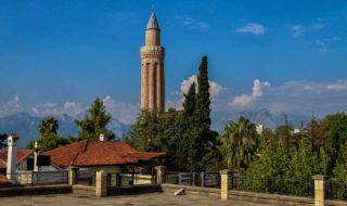 Turkey-Antalya-fluted-minaret