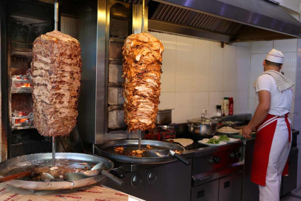 turkey-antalya-doner-kebab-cooking