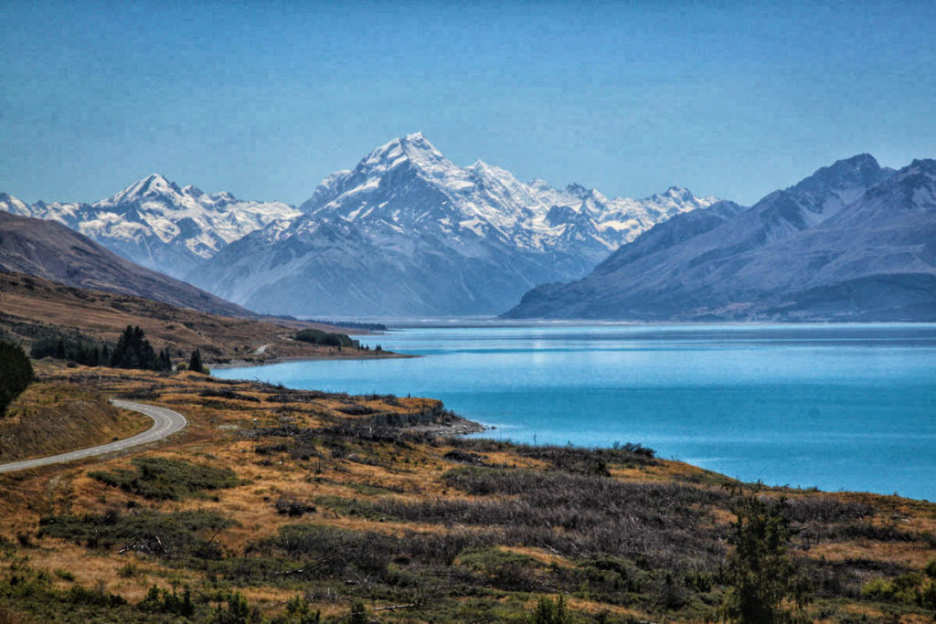 new-zealand-view-lake-pukaki-mt-cook