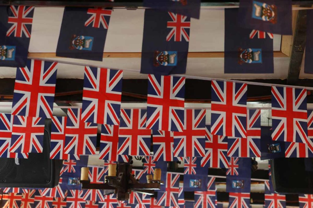 falklands-stanley-victory-pub-UK-flags