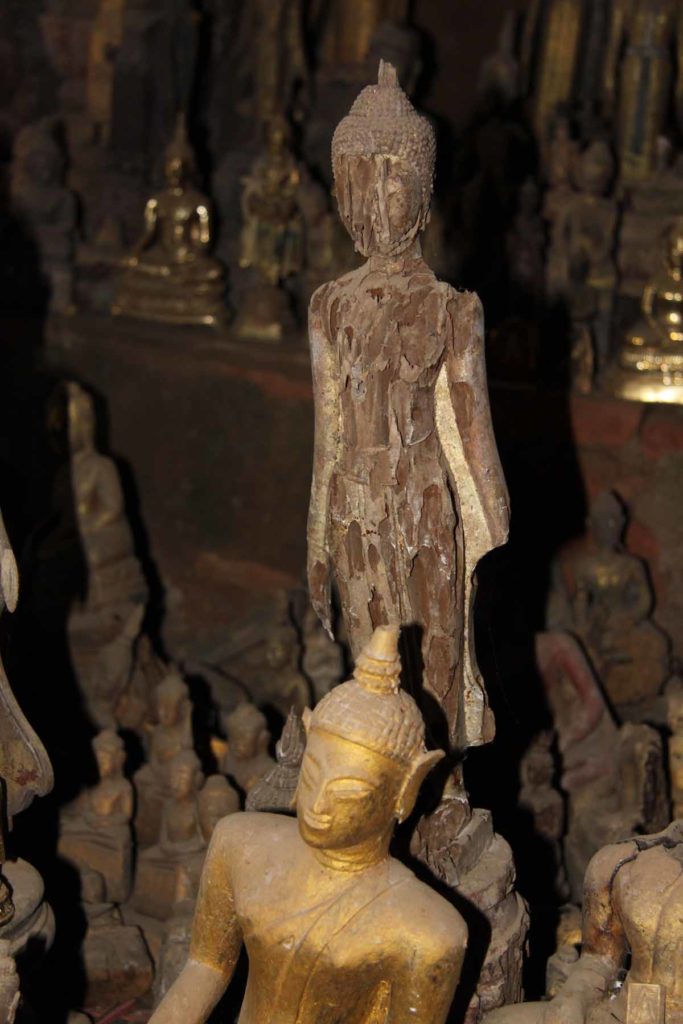 Laos-Mekong-River-Pak-Ou-Caves-buddha-statues