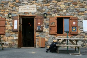 France-Camino-Refuge-Orisson-entrance