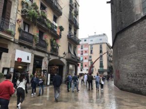 spain-barcelona-old-town-streets