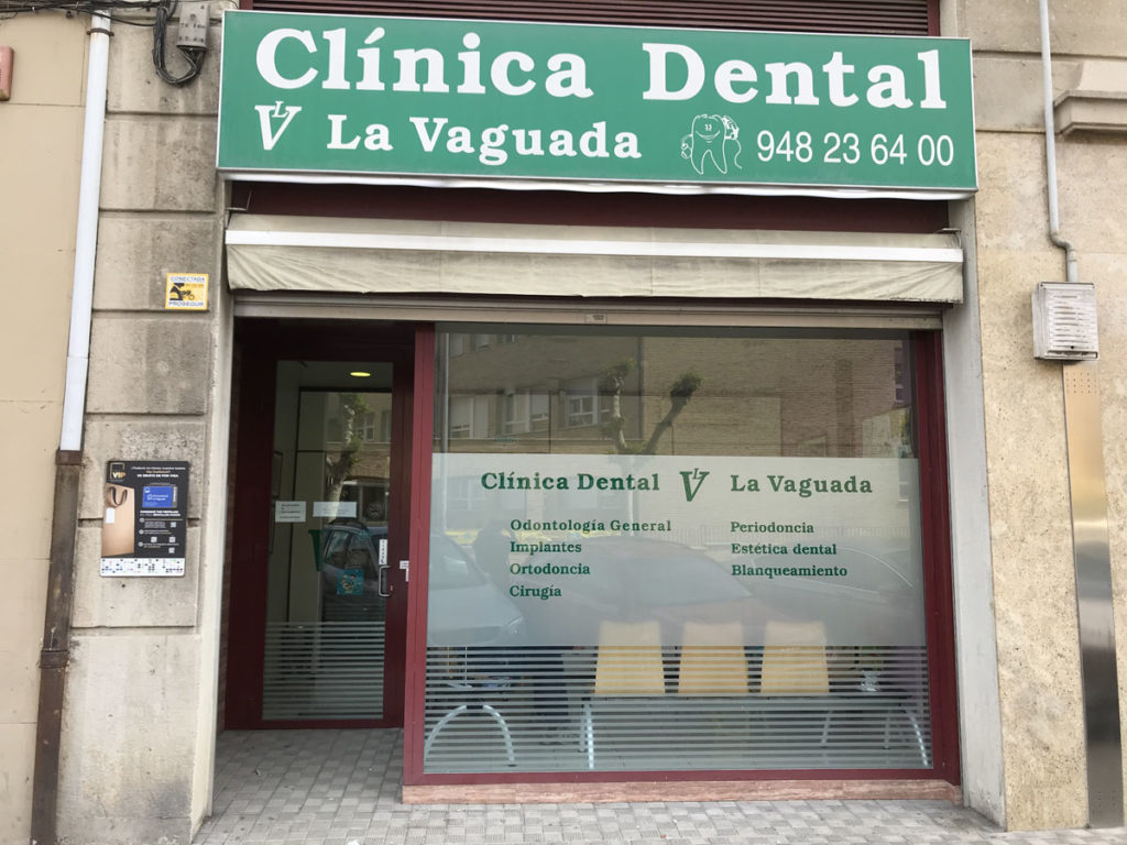 clinica-dental-la-vaguada-pamplona-exterior