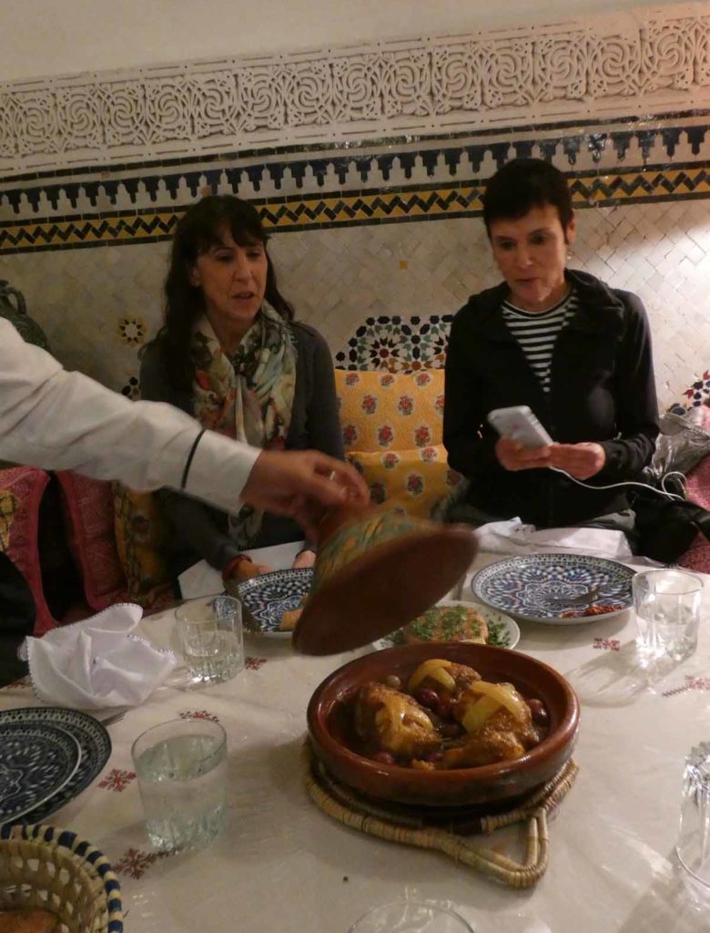 Morocco-Fez-restaurant-chicken-tagine