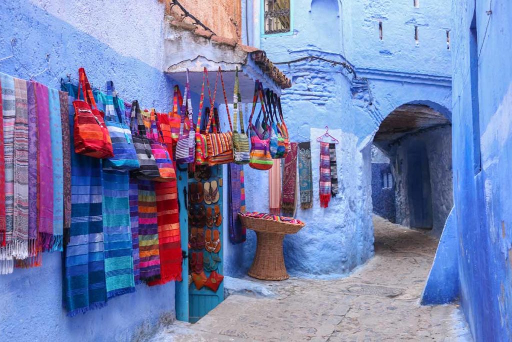 Morocco-Chefchaouen-street-scene