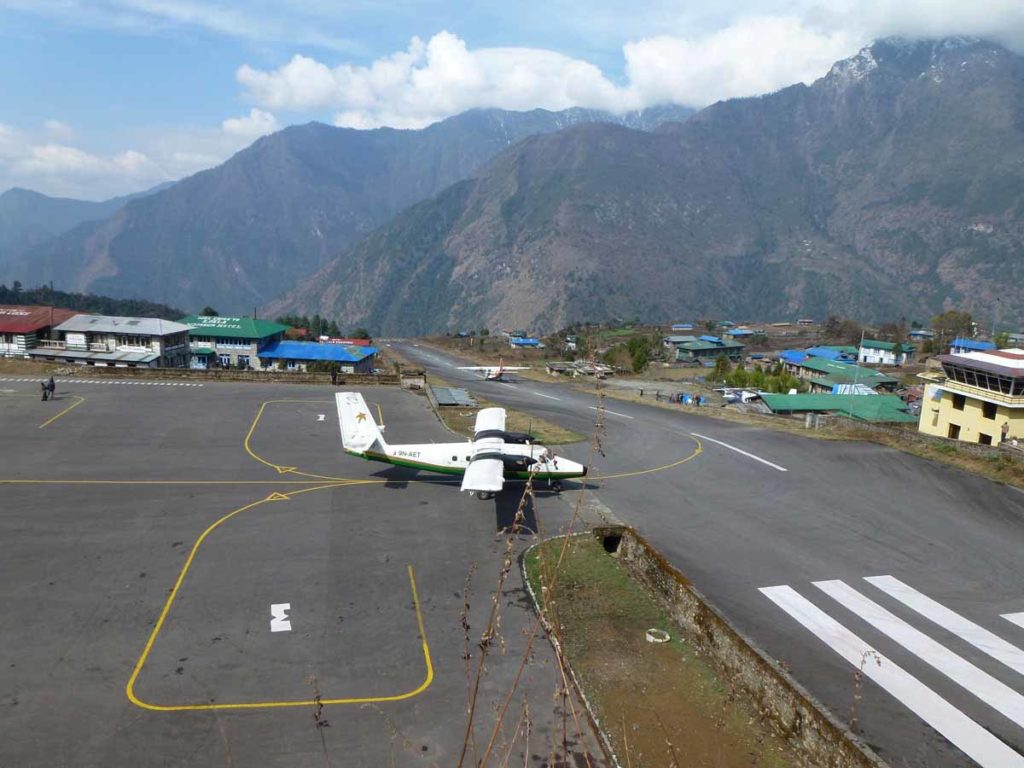 Nepal-trek-Lukla-airport