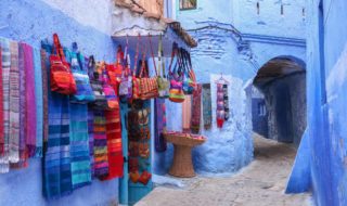 Morocco-Chefchaouen-street-scene-shopping