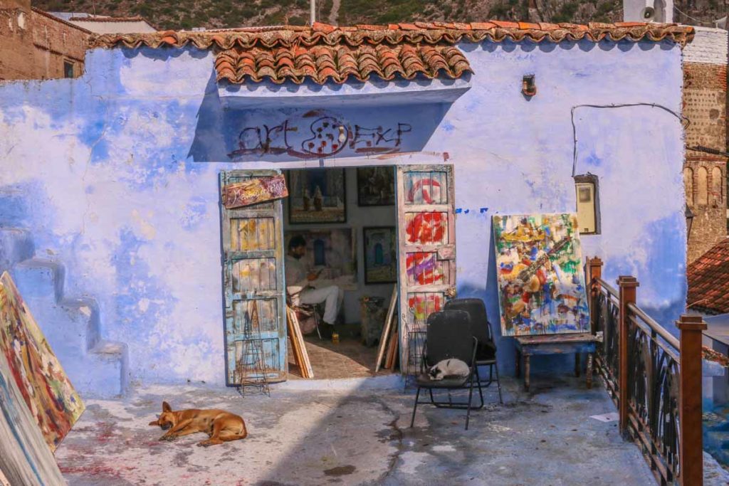 Morocco-Chefchaouen-artist-shop