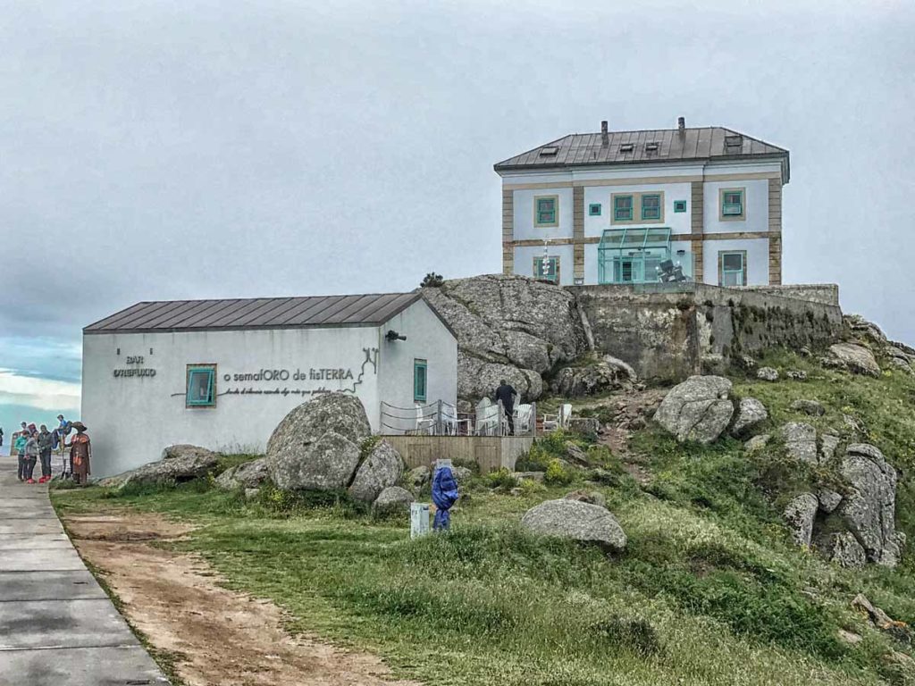 Spain-Finisterre-semaforo-lighthouse