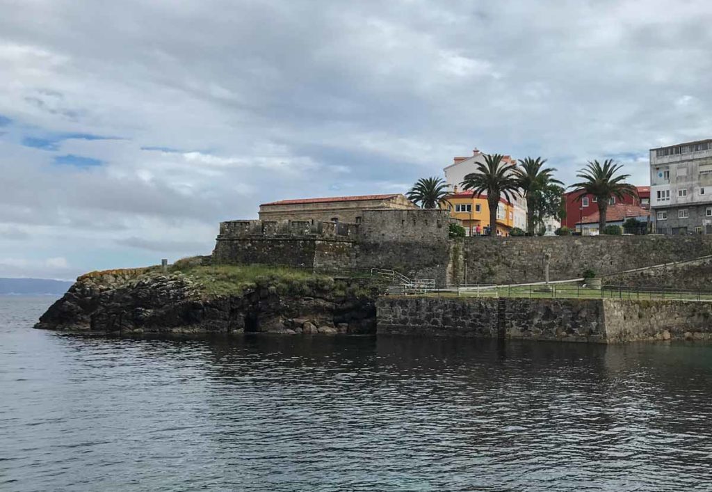 Spain-Finisterre-old-castle-museum