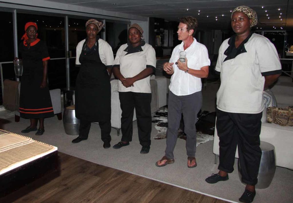 Zambezi-queen-vicky-introduce-food-staff