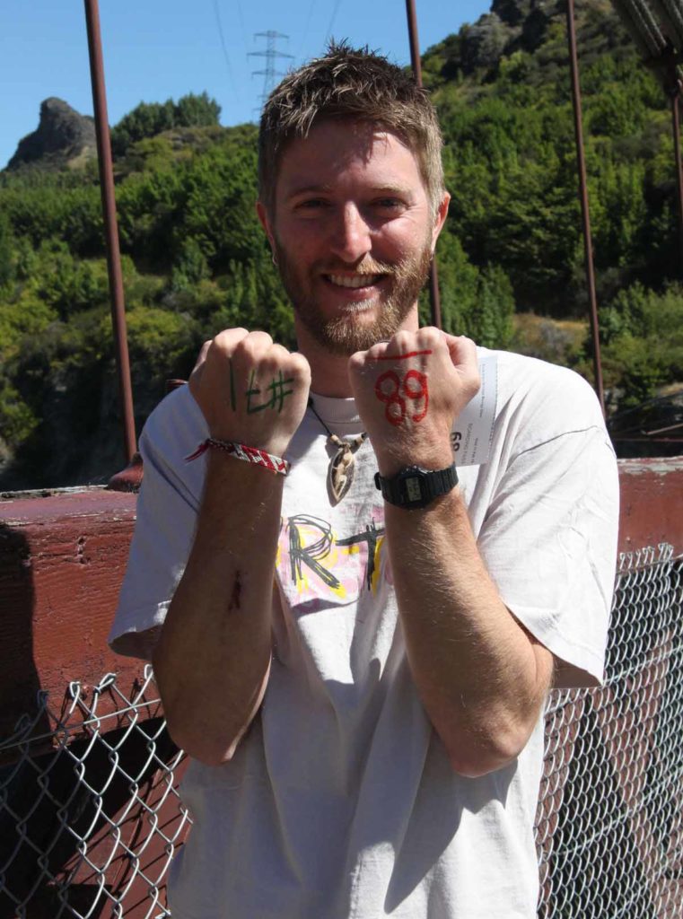 new-zealand-kawarau-bridge-bungy-al-hands-marked