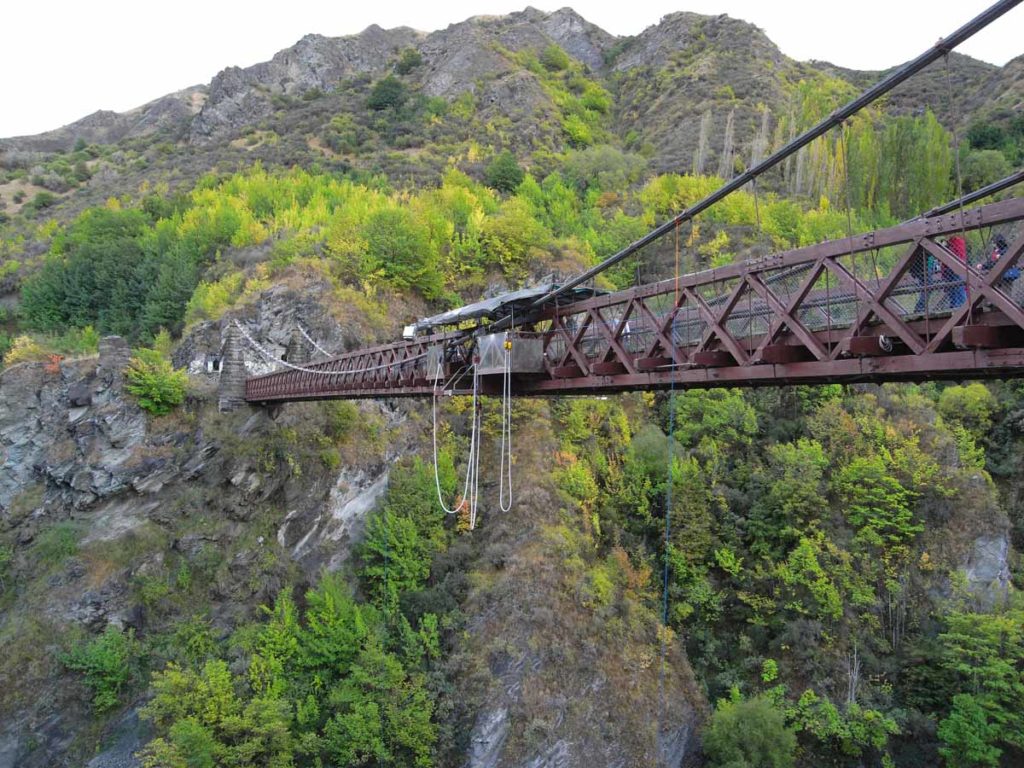 new-zealand-kawarau-bridge-closeup