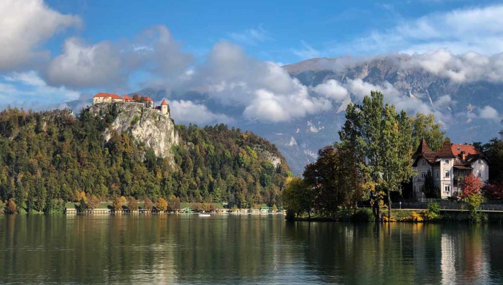 slovenia-lake-bled-castle-view