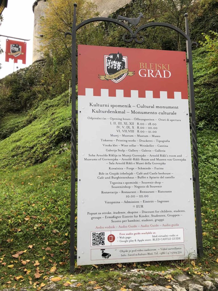 slovenia-lake-bled-castle-entry-sign