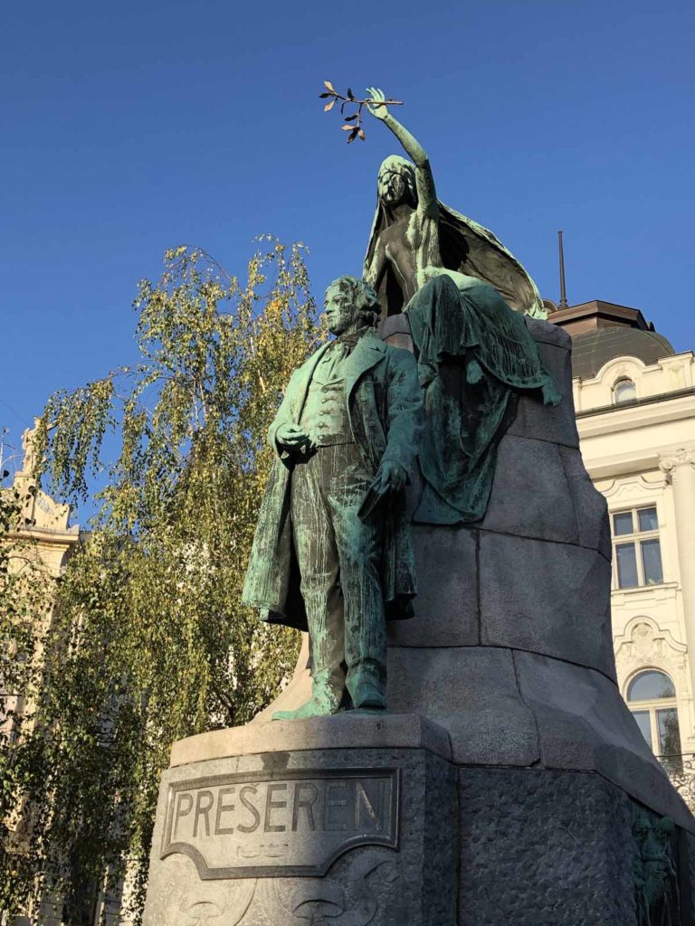 slovenia-ljubljana-preseren-statue