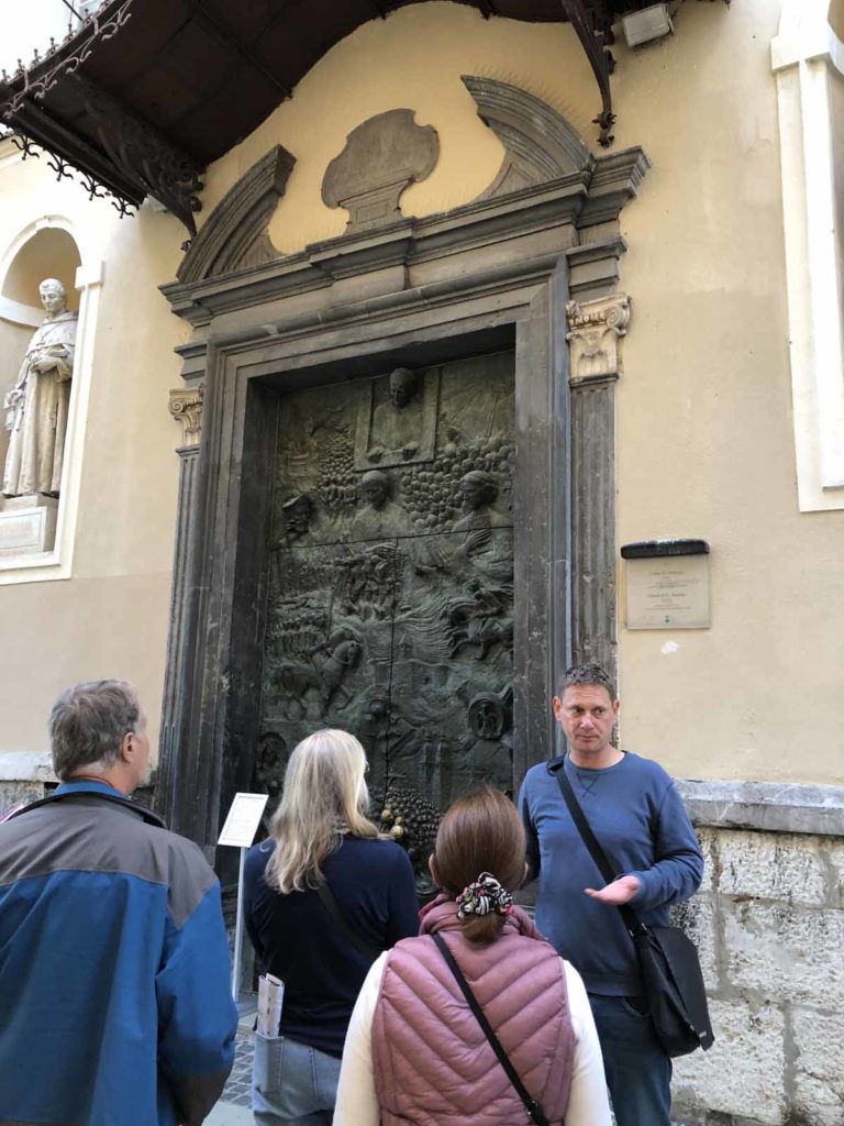 slovenia-ljubljana-cathedral-door