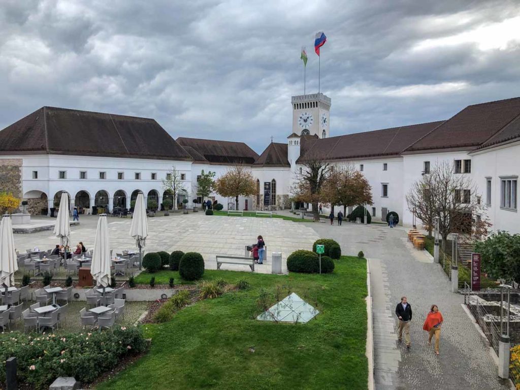 slovenia-ljubljana-castle-inner-courtyard-view