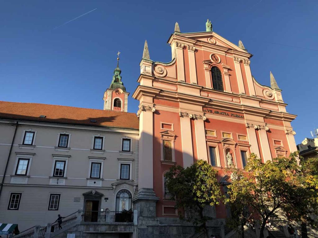 slovenia-ljubljana-preseren-square-church